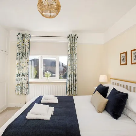 - 4 Heworth Village - 3 Bed House Ferienhaus