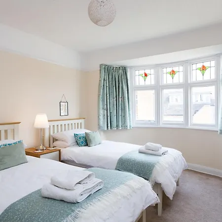 - 4 Heworth Village - 3 Bed House Holiday home York