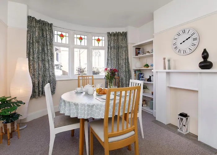 - 4 Heworth Village - 3 Bed House York