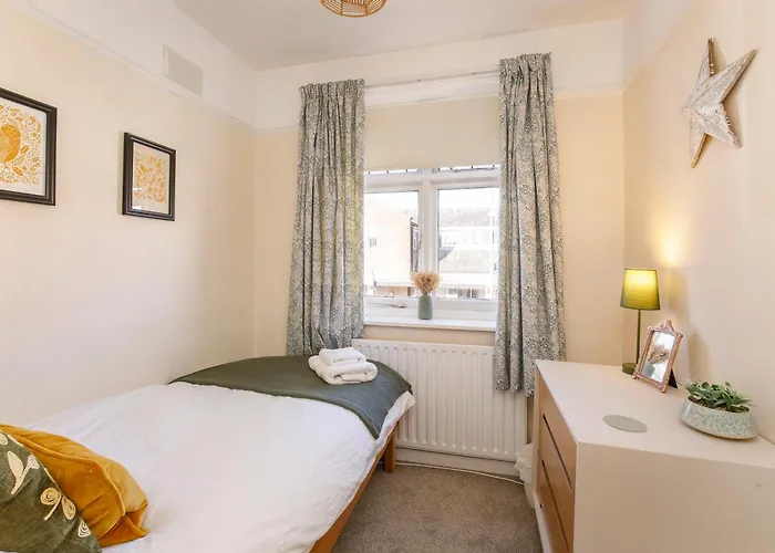 - 4 Heworth Village - 3 Bed House Ferienhaus *