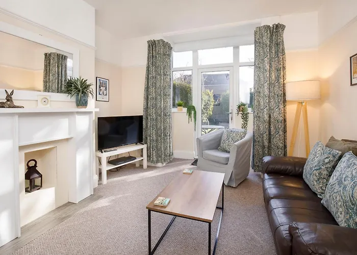 Ferienhaus - 4 Heworth Village - 3 Bed House *