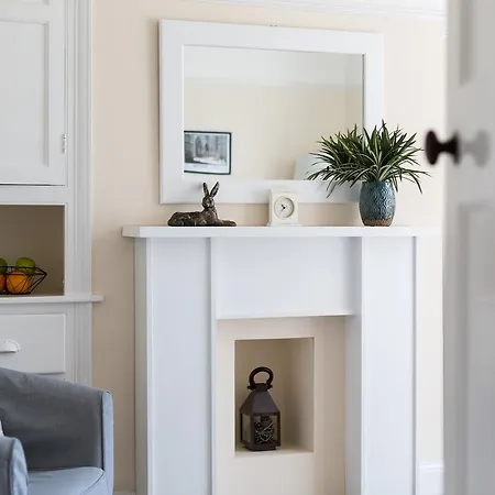 - 4 Heworth Village - 3 Bed House * York